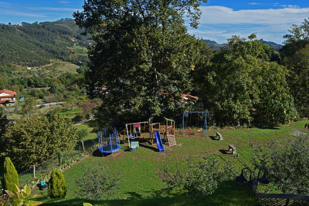 Trisqueles Y Buganvillas Villaviciosa  Luaran gambar