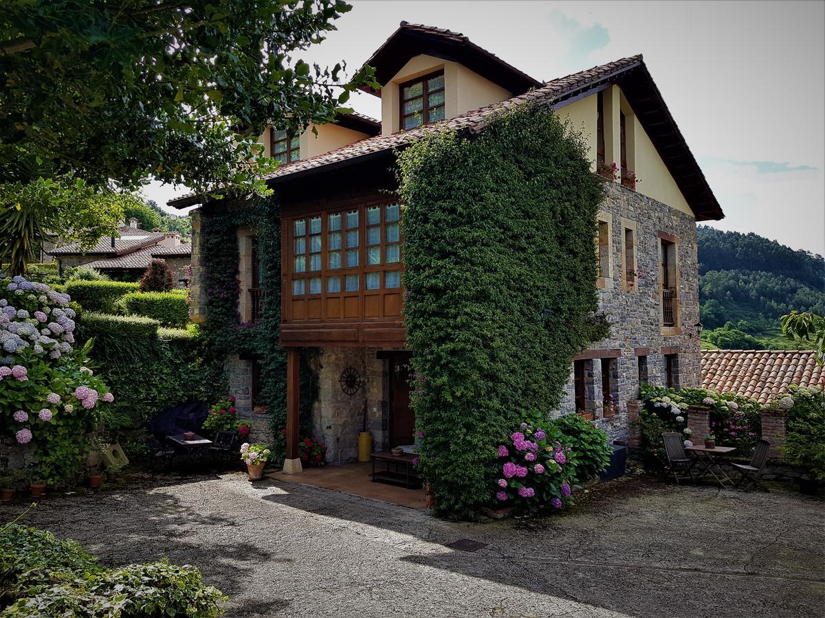 Trisqueles Y Buganvillas Villaviciosa  Luaran gambar